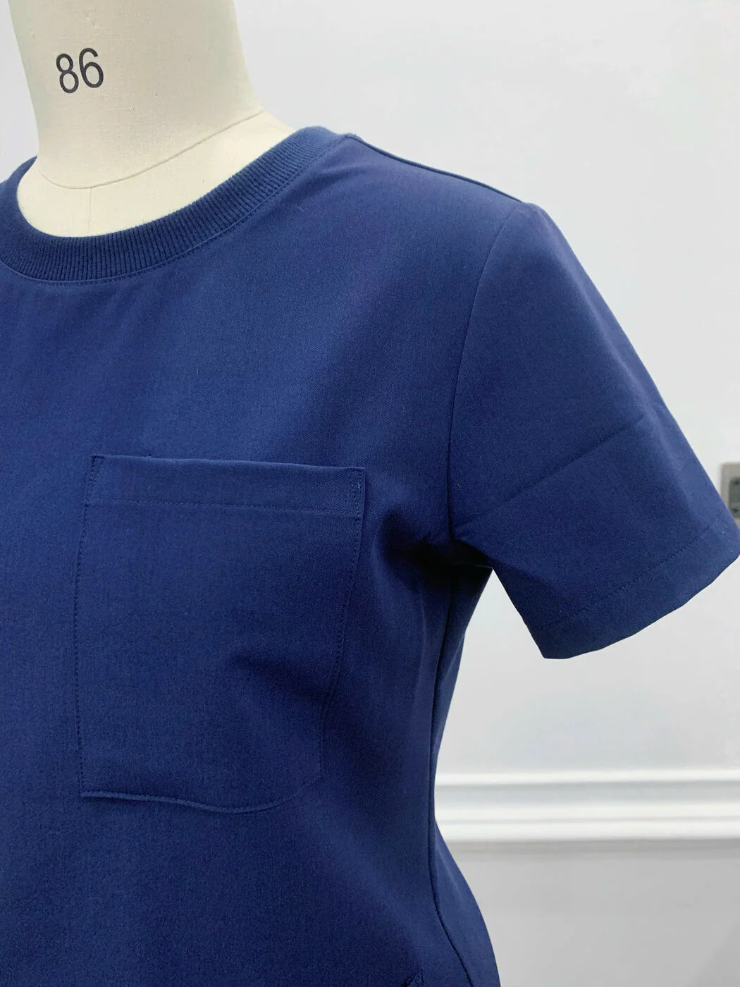 look 08 - uniforms, round-neck top